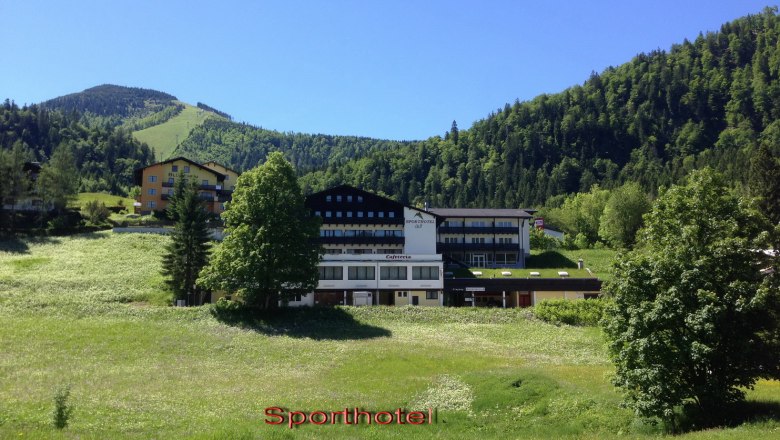 Sporthotel im Sommer, © zVg